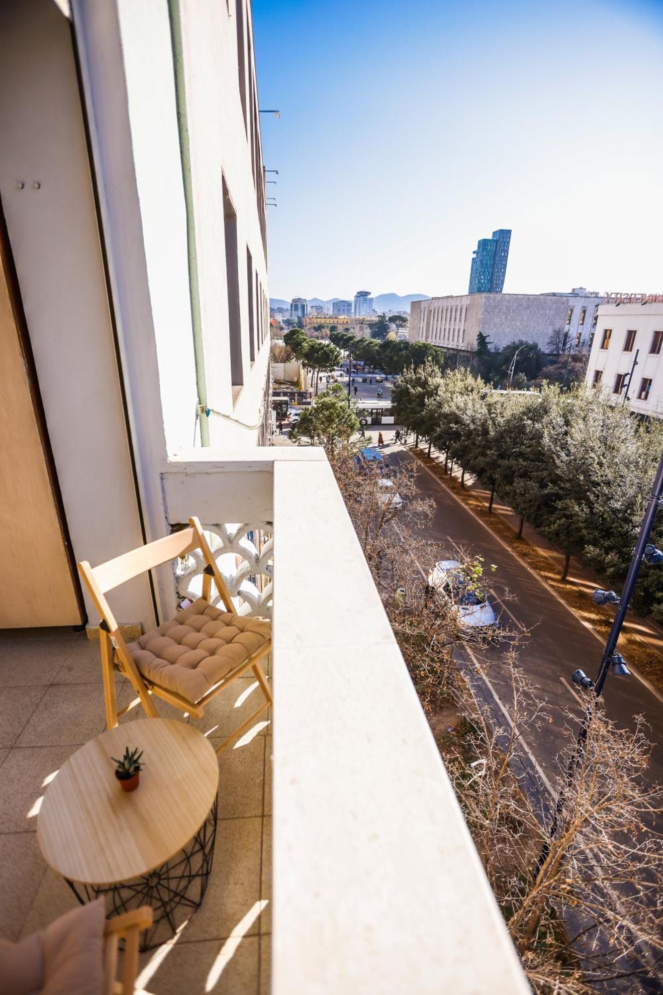 Viewpoint Central Apartment Tirana Zewnętrze zdjęcie